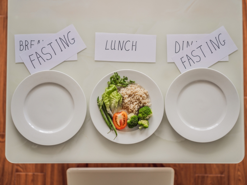 Fasting là gì? Giải mã bí quyết ăn kiêng giúp giảm mỡ, tăng sức khỏe toàn diện