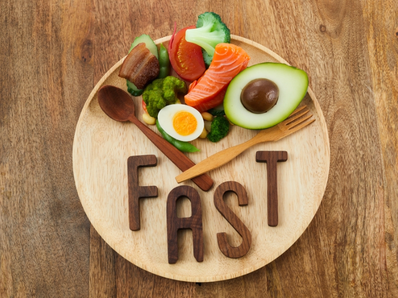 Fasting là gì? Giải mã bí quyết ăn kiêng giúp giảm mỡ, tăng sức khỏe toàn diện
