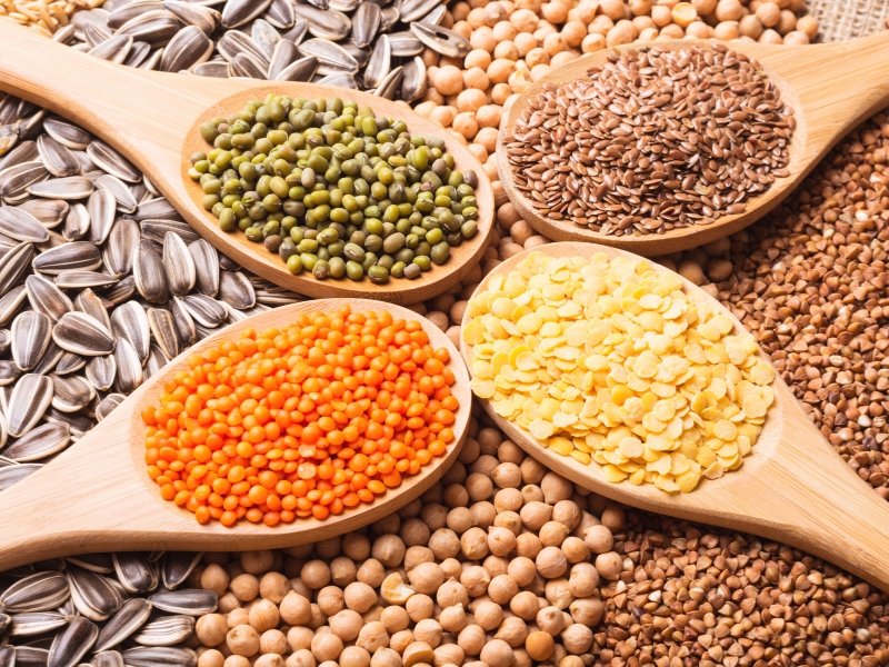 Mẹ sau sinh ăn gì để nhiều sữa, hồi phục nhanh và không tăng cân?