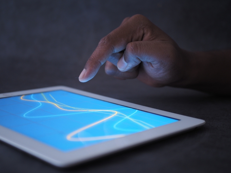 Ánh sáng xanh và hormone